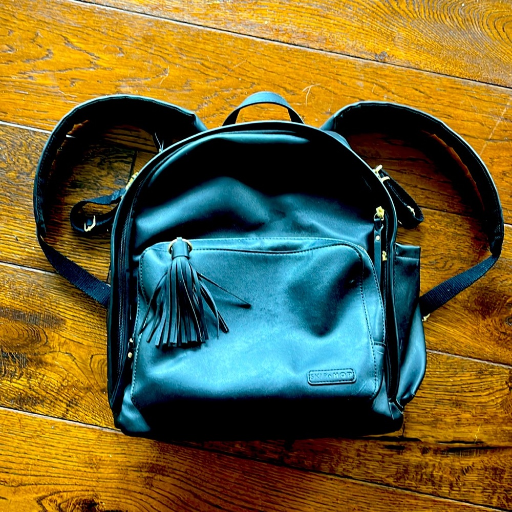 Skip hop Vegan Leather Backpack/Diaper Baby